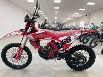 Regulmoto Holeshot Red Edition (4 valves), 2024 г.