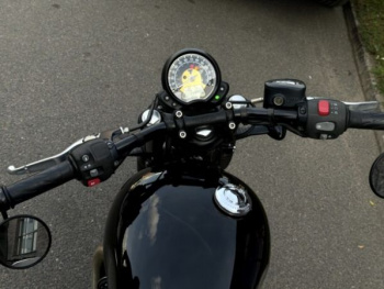 Triumph Bonneville Bobber, 2017 г.