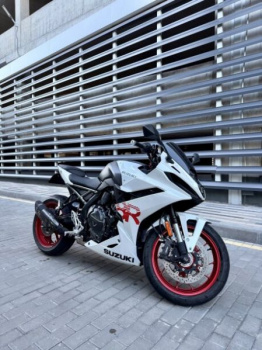 Suzuki GSX 8R, 2024 г.