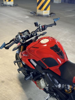 Ducati Streetfighter V4S, 2024 г.
