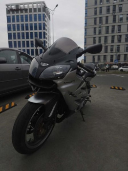 Kawasaki ZXR, 2000 г.