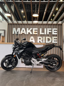 BMW F 900 R Triple Black, 2026 г.