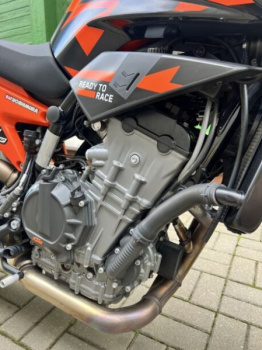 KTM 890 DUKE GP, 2022 г.