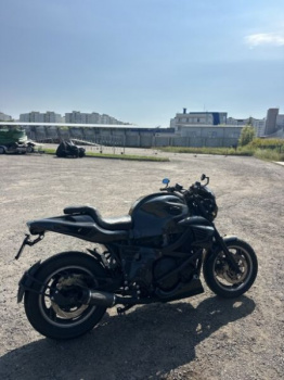 Suzuki GSX-R, 1990 г.