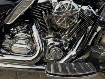Harley-Davidson Electra Glide Ultra Limited (103 Twin Cam) pnevma, 2013 г.