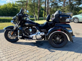 Harley-Davidson Trike FLHTCUTG, 2010 г.