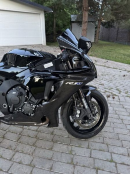 Yamaha YZF R1, 2023 г.