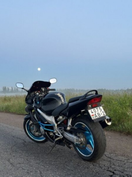 Honda CBR F4, 1999 г.