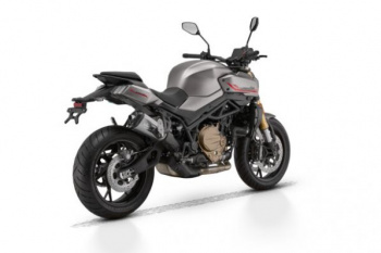 QJ MOTOR SRK 900, 2026 г.