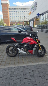 Ducati Streetfighter V4s, 2021 г.