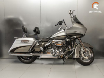 Harley-Davidson CVO Road Glide FLTRSE3, 2009 г.