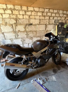 Honda VTR, 1998 г.