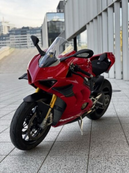 Ducati Superbike Panigale V4S, 2020 г.