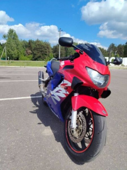 Honda CBR f4, 1999 г.