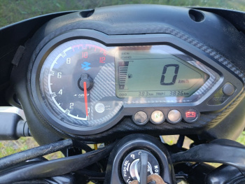 Стрит BAJAJ Pulsar 180, 2025 г.