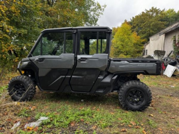 BRP Can-Am DEFENDER LIMITED HD10, 2024 г.