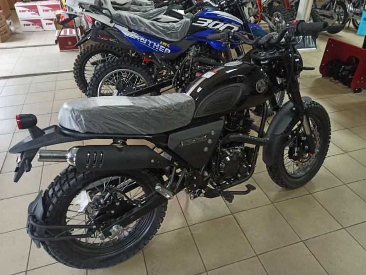 Классик Racer RC 300-GY8H Triumph 300, 2025 г.