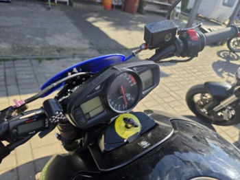Suzuki GSR, 2010 г.