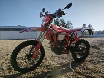 Regulmoto Holeshot Red Edition (4 valves), 2025 г.