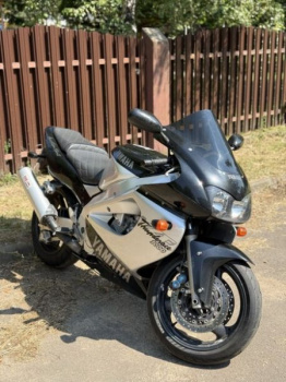 Yamaha YZF, 2000 г.