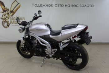 Triumph Daytona, 2001 г.