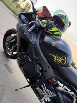 Yamaha YZF R6, 2004 г.