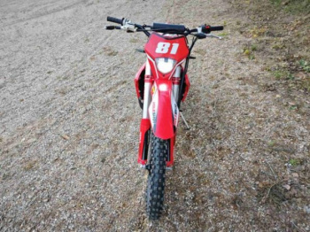 Regulmoto Holeshot Red Edition, 2026 г.