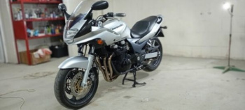 Kawasaki ZR 7s, 2001 г.