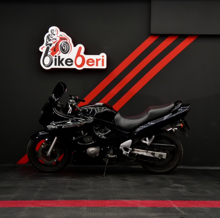 Suzuki GSX-F 750 Katana 2003 года
