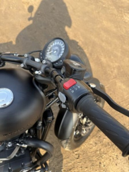 Triumph Bonneville Bobber Black, 2020 г.