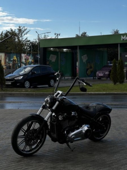 Harley-Davidson Breakout, 2018 г.