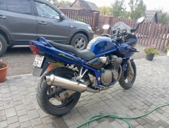 Suzuki Bandit, 2002 г.