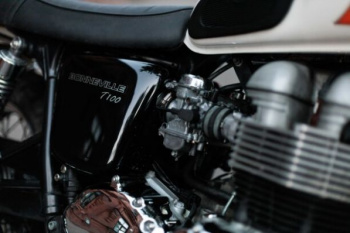 Triumph Bonneville t100, 2004 г.