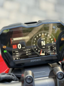 Ducati Streetfighter V4S, 2024 г.