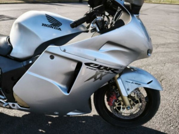 Honda CBR CBR1100XX, 1999 г.