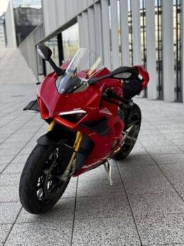 Ducati Superbike Panigale V4S, 2020 г.