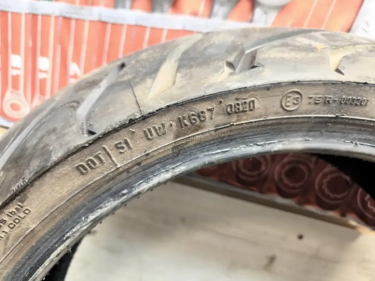 Мотошина Pirelli Angel 190/50-17 (дата выпуска 08/20) BMW K1200S (2004-2008)