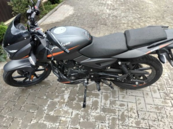 BAJAJ Pulsar 180, 2024 г.
