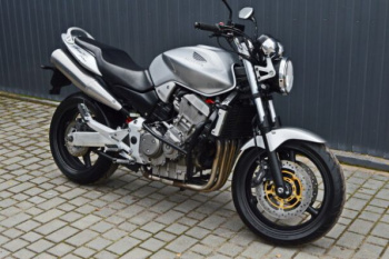 Honda CB 900 Hornet, 2004 г.
