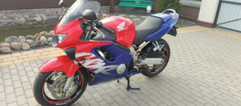 Honda CBR F4, 2000 г.