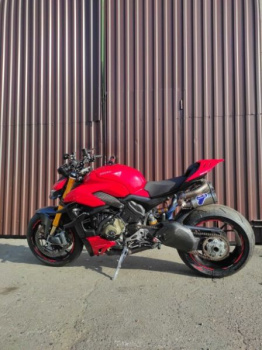 Ducati Streetfighter V4s, 2021 г.