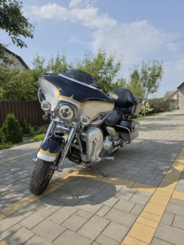 Harley-Davidson CVO FLHTCUSE7, 2012 г.