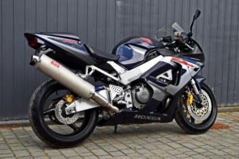 Honda CBR 900RR FireBlade, 2001 г.