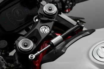 QJ MOTOR SRK 921 RR, 2026 г.