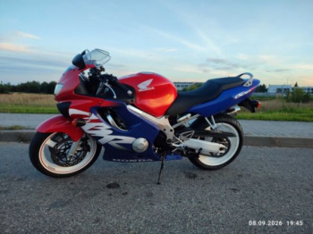 Honda CBR, 1999 г.