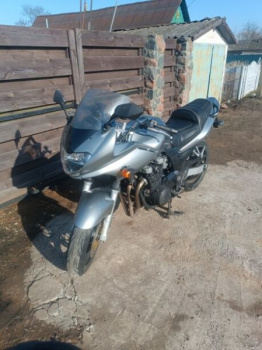 Kawasaki ZR 750F, 2001 г.