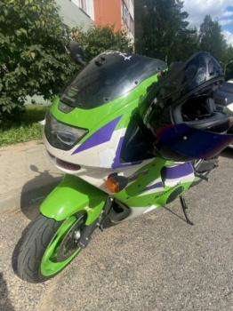 Kawasaki ZXR, 1996 г.