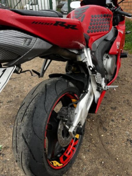 Honda CBR 1000 RR Fireblade, 2004 г.