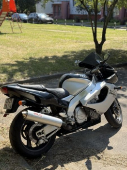 Yamaha YZF, 2000 г.