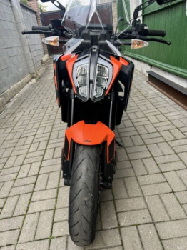 KTM 890 DUKE GP, 2022 г.